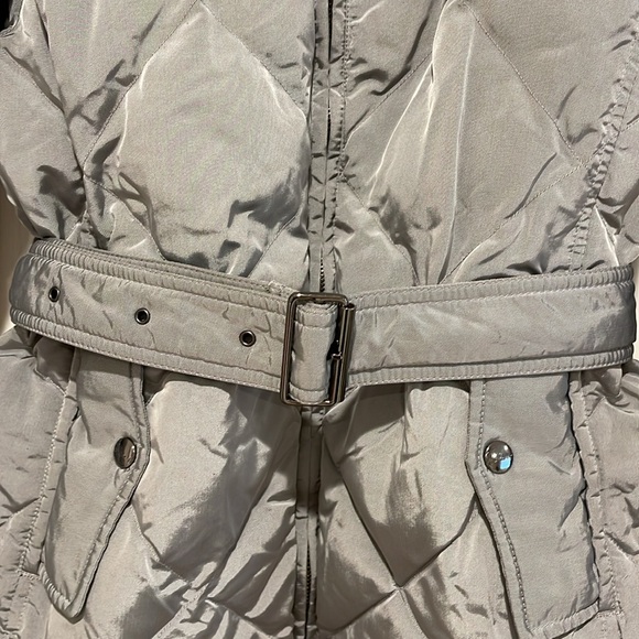 BURBERRY LONDON
Daunen Jacked Size M - Picture 3 of 16